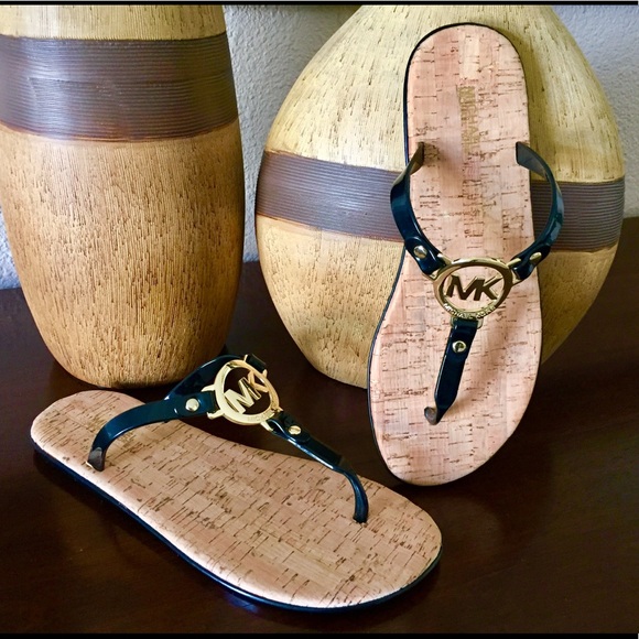 Michael Kors Shoes - 🎉Host Pick🎉  NWOT: Michael Kors Black Sandals 🎉